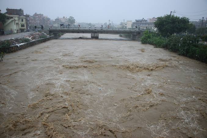 हनुमन्ते र गोदावरी खोला किनारका १५ परिवारको उद्धार