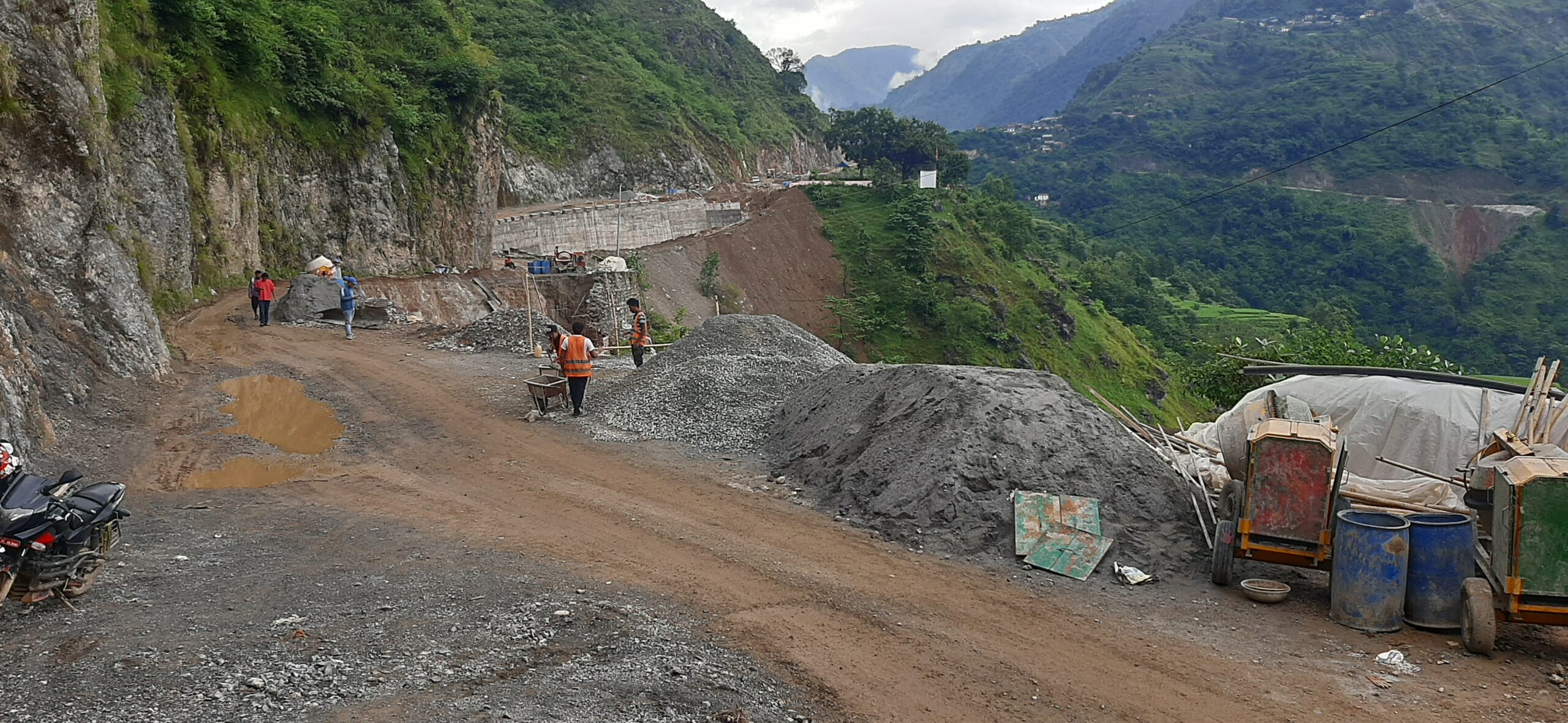 छ दिनदेखि अवरुद्ध कालीगण्डकी करिडोर अझै सञ्चालन हुन सकेन