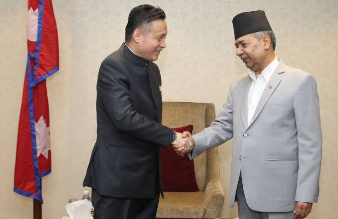 उपराष्ट्रपति यादव र चिनियाँ राजदूतबीच भेट, बाढीपछिको सहयोगदेखि नेपाल–चीन सम्बन्धसम्म छलफल