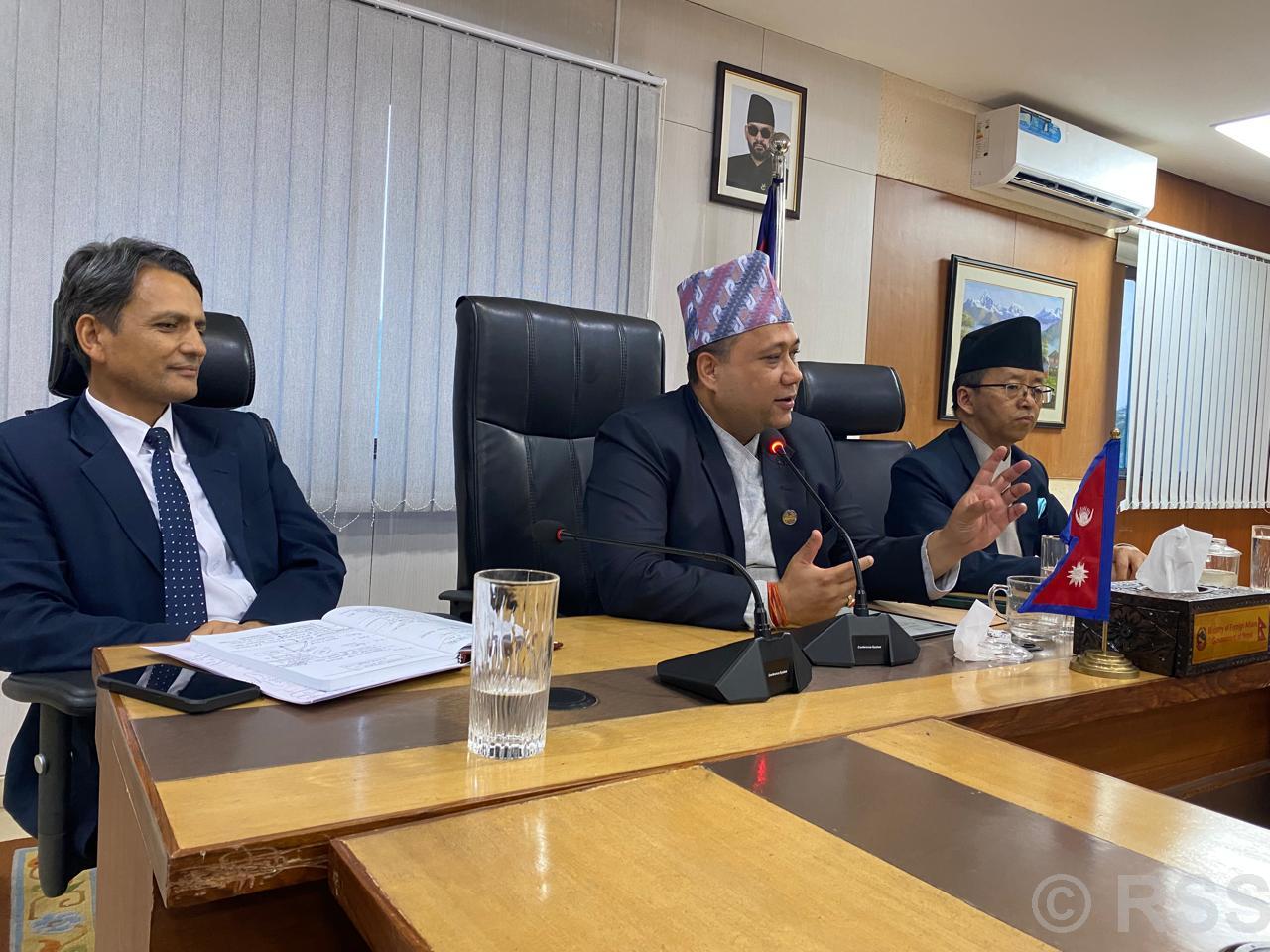 हिमाली सभ्यतामाथि नै खतरा छ भनेर विश्वलाई बुझाउँछौँ : परराष्ट्रमन्त्री