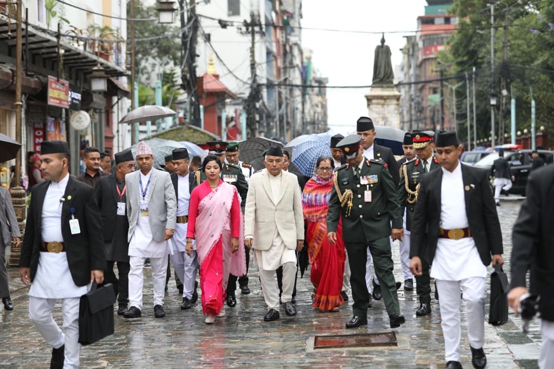 इन्द्रजात्रा अवलोकन गर्न विशिष्ट अतिथि वसन्तपुरमा, तस्बिरमा हेर्नुस् चहलपहल