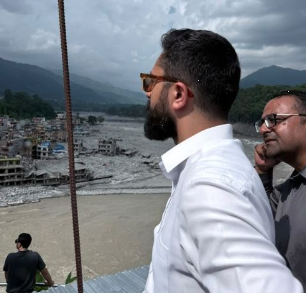 बाढीप्रभावित विद्यालयको अवस्था बुझ्न मन्त्रीद्वय स्थलगत अवलोकनमा