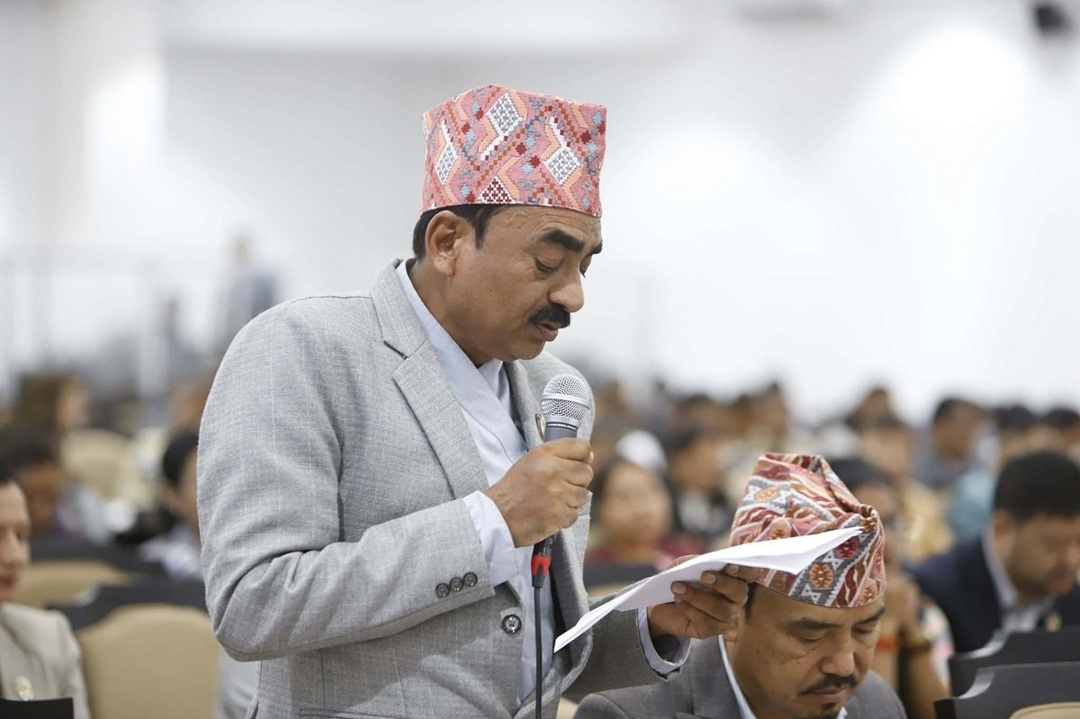 आइतबारको बिदा हटाउन राप्रपा सांसद भाटको माग