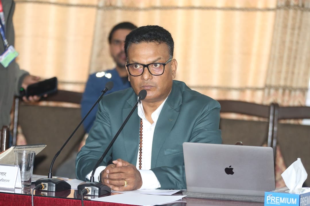 राजदूत प्रस्तावित खगेन्द्र सुनारका साथीले स्वीकारे महिलासँगको प्रेम सम्बन्ध