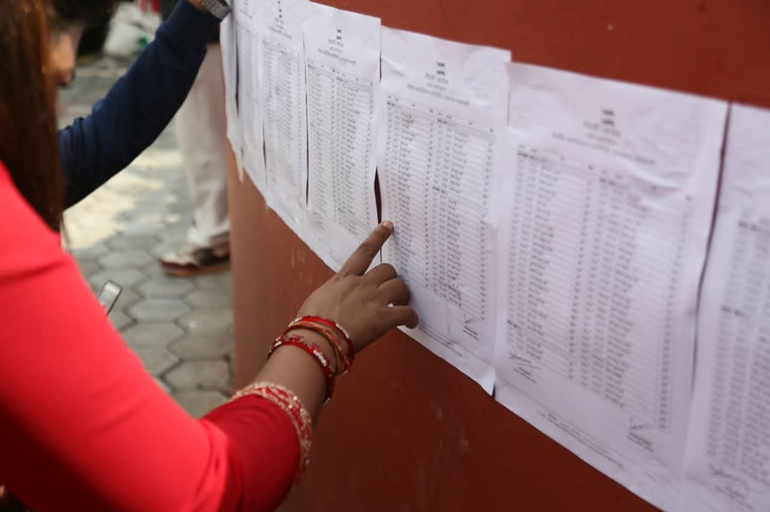 मनोनयन पत्र लिन सभागृहमा उम्मेदवार र प्रतिनिधिको भीड [तस्वीरहरू]