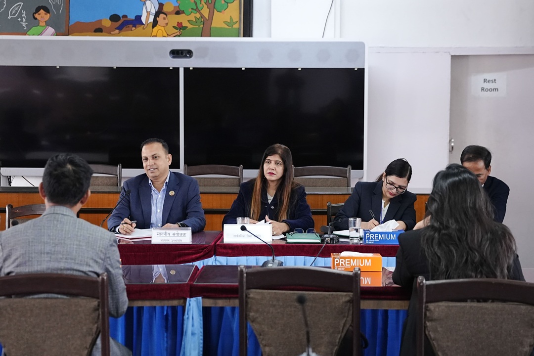 निर्वाचन प्रहरीको पोसाकमा करिब एक अर्ब खर्च, छानबिनमा बोराभरि कागजात!