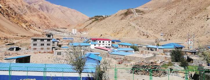 चीनसँगको सीमानाका हिल्सा नाका बन्द हुँदा सीमा क्षेत्रका नेपाली प्रभावित