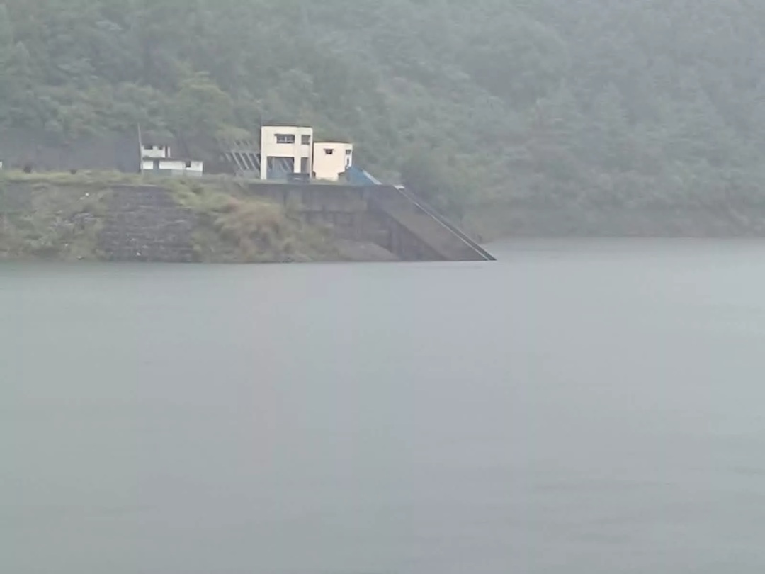 कुलेखानी जलाशय भरिन लागेपछि पहिलो चेतावनी जारी