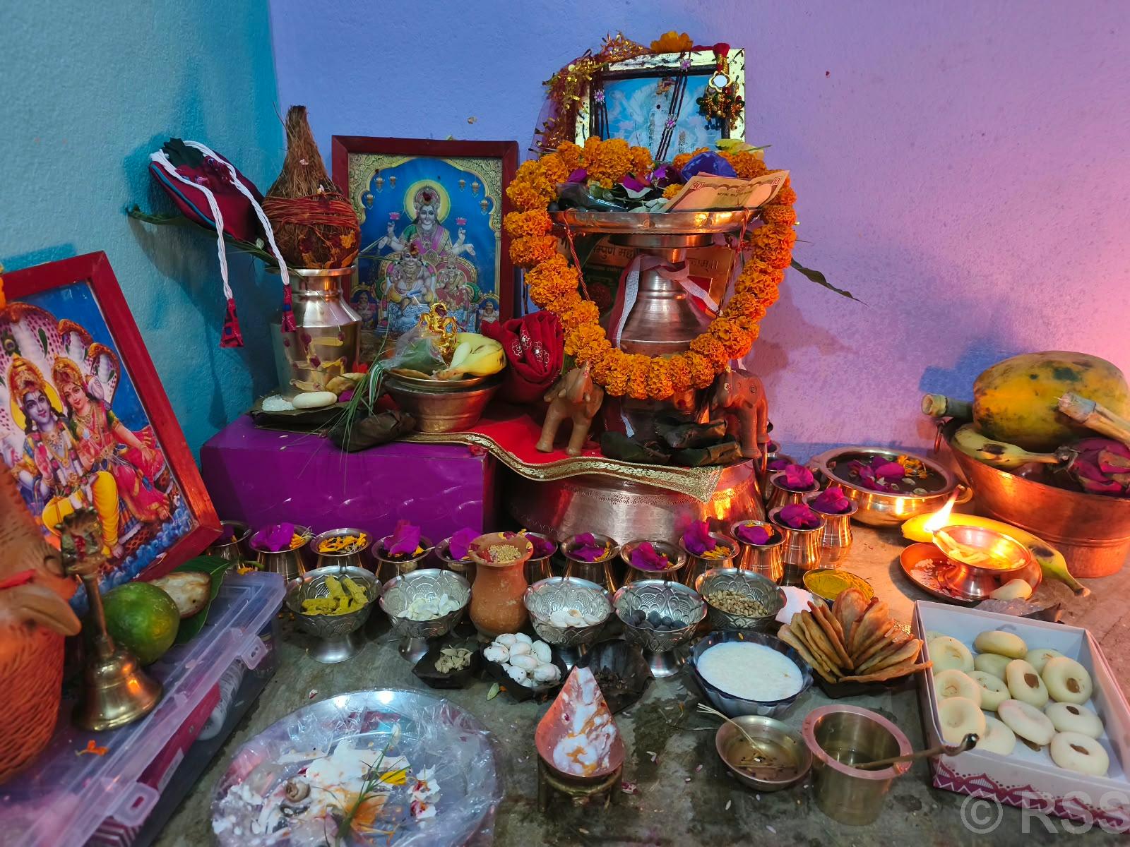 बडा दसैँको अन्तिम दिनः धनधान्यकी देवी महालक्ष्मीको पूजा आराधना गरिँदै