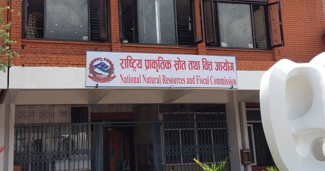 अर्थ मन्त्रालयको सहमति र बजेटमा समावेश बिनै स्थानीय तहद्वारा ऋण परिचालन : वित्त आयोग प्रतिवेदन